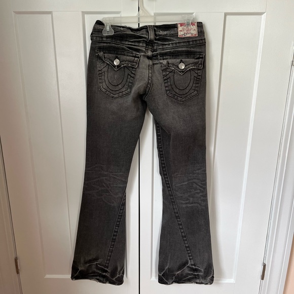 TRUE RELIGION JEANS - Joey Cut. Black Denim. Distressed Look. Size 29 - Picture 8 of 10